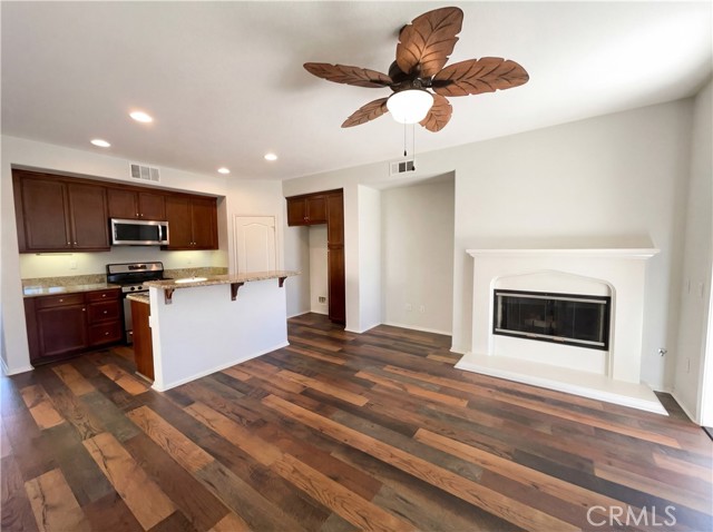Detail Gallery Image 20 of 22 For 28745 Edenton, Temecula,  CA 92591 - 4 Beds | 2/1 Baths