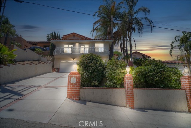 Detail Gallery Image 1 of 31 For 20171 Corona St, Corona,  CA 92881 - 5 Beds | 4 Baths