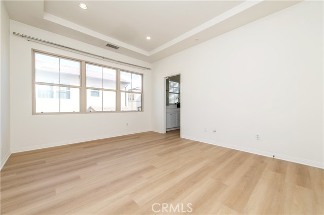 27 Maycrest, Irvine CA: https://media.crmls.org/medias/5a5fe51f-6533-4467-81a8-83bfb5ae17cd.jpg