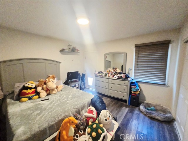 814 S Poinsettia Avenue, Compton CA: https://media.crmls.org/medias/5a60e385-3c26-4b22-9b24-44582343db5a.jpg