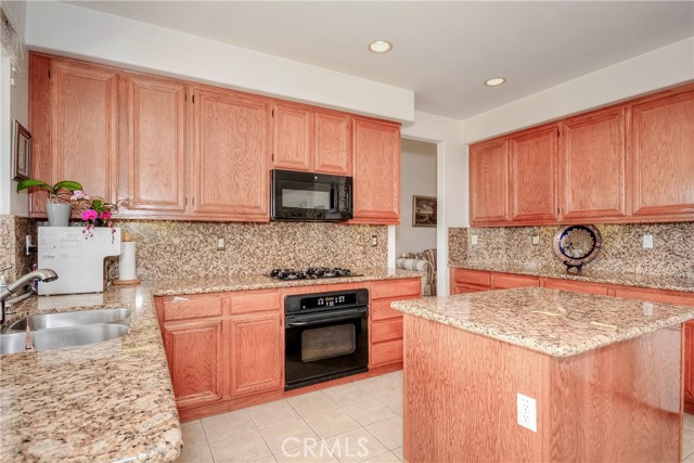 Detail Gallery Image 16 of 69 For 21401 Greyson, Moreno Valley,  CA 92557 - 5 Beds | 3 Baths