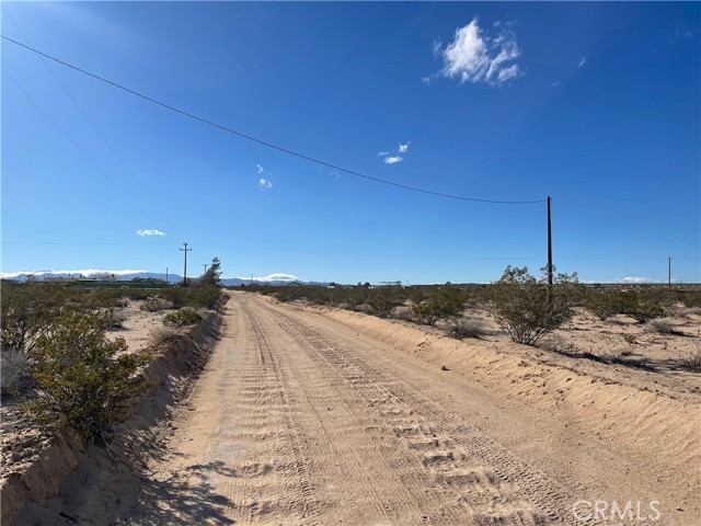 Detail Gallery Image 10 of 12 For 65370 Brant Cross Rd, Joshua Tree,  CA 92252 - – Beds | – Baths