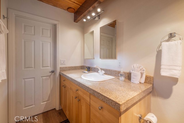Detail Gallery Image 21 of 28 For 42569 Willow Ave, Big Bear Lake,  CA 92315 - 2 Beds | 2 Baths