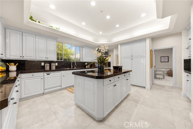 Detail Gallery Image 23 of 70 For 209 W Camino Real, Arcadia,  CA 91007 - 4 Beds | 4/1 Baths