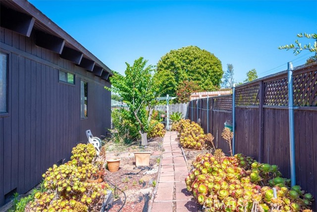 661 Los Osos Valley Road, Los Osos CA: https://media.crmls.org/medias/5a6546ee-916a-48d5-a95c-13602c296af9.jpg