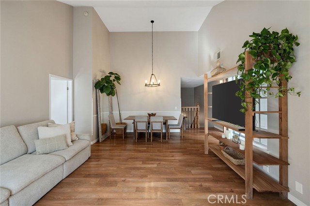 Detail Gallery Image 5 of 18 For 26133 Frampton Ave #E,  Harbor City,  CA 90710 - 2 Beds | 2 Baths