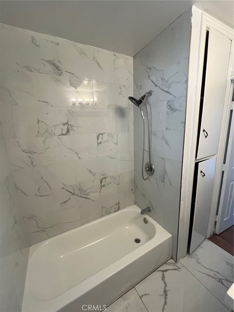 5a65d1be 8961 4141 A876 D074aa3e1e86