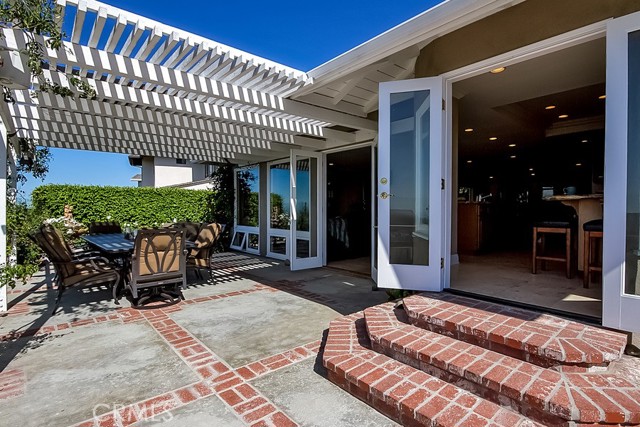 Detail Gallery Image 2 of 20 For 491 Calle Amigo, San Clemente,  CA 92673 - 4 Beds | 3 Baths