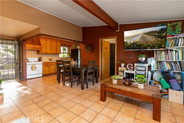 Detail Gallery Image 5 of 22 For 5314 N Banewell Ave, Azusa,  CA 91702 - 4 Beds | 2 Baths