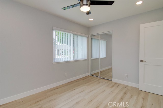 Detail Gallery Image 10 of 20 For 9811 Fair Tide Cir, Huntington Beach,  CA 92646 - 4 Beds | 2 Baths