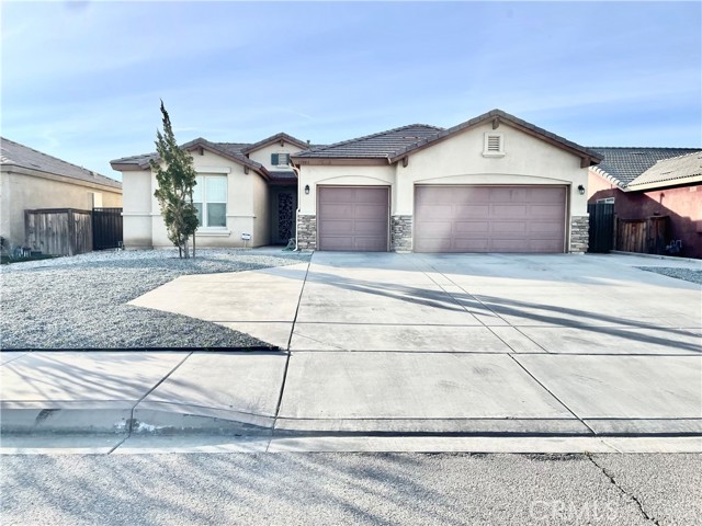 Detail Gallery Image 2 of 50 For 13953 Tawney Ridge Ln, Victorville,  CA 92394 - 4 Beds | 2 Baths