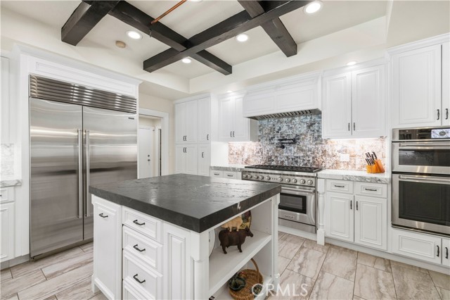 25730 Sand Canyon Road, Canyon Country CA: https://media.crmls.org/medias/5a688911-b476-4f99-98ff-950b560cff5d.jpg