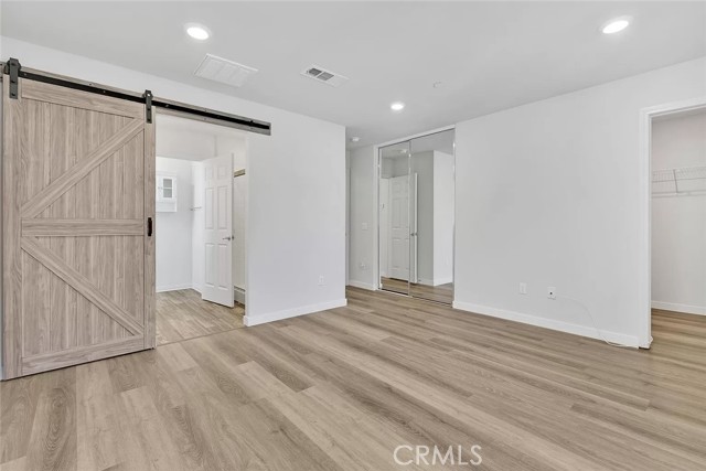 Detail Gallery Image 5 of 20 For 14700 Sherman, Van Nuys,  CA 91405 - 4 Beds | 3/1 Baths