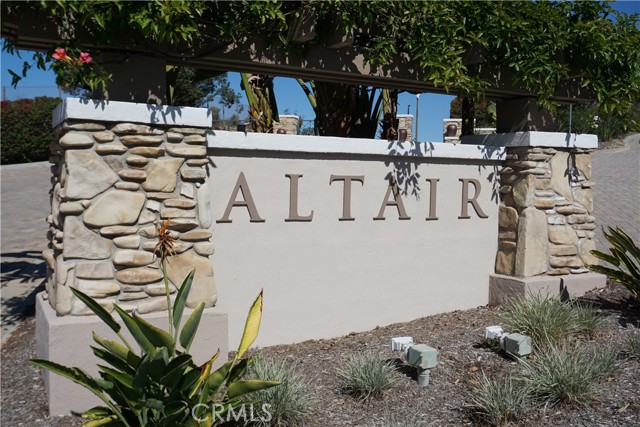 Detail Gallery Image 5 of 22 For 3037 Cole Grade, Santee,  CA 92071 - 3 Beds | 3 Baths