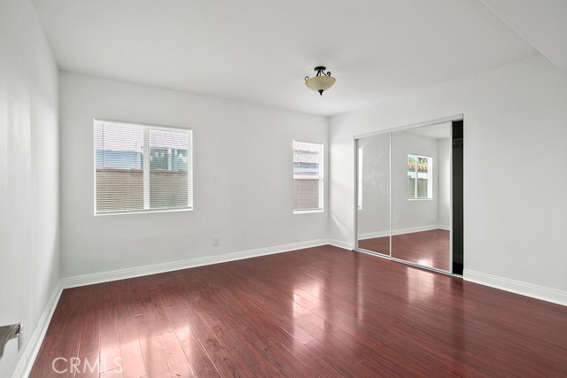 2370 Pine, Long Beach CA: https://media.crmls.org/medias/5a69467d-c514-4bc7-9605-61aeca3b203e.jpg