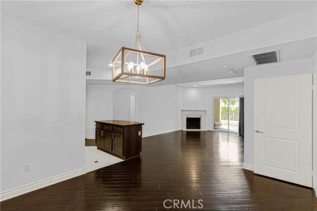 4424 Whitsett Avenue, 110 photo 10