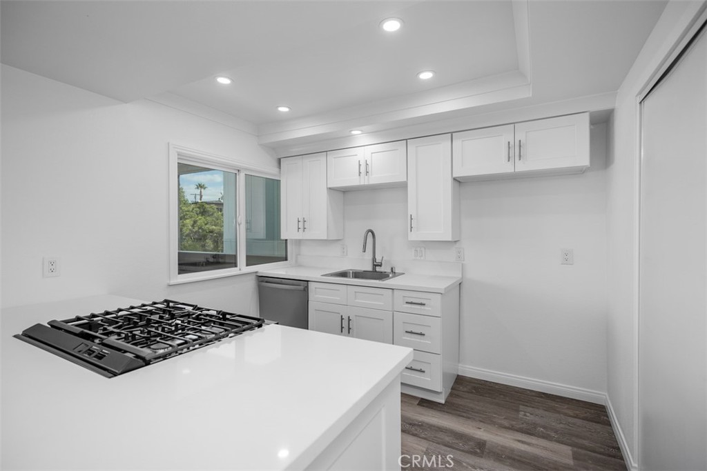 MLS #OC25198986 image #4