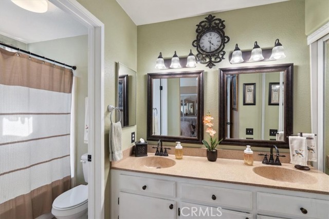 Detail Gallery Image 15 of 31 For 29159 Palm View Ln, Highland,  CA 92346 - 4 Beds | 3 Baths