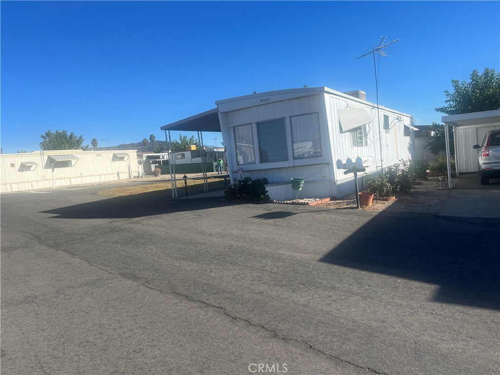 12656 2nd 66, Yucaipa, CA 92399