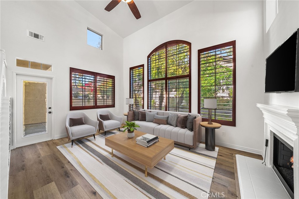 MLS #OC25258182 image #6