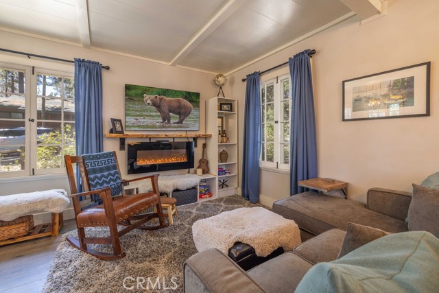 Detail Gallery Image 3 of 30 For 285 Spruce Ln, Sugarloaf,  CA 92386 - 2 Beds | 1 Baths