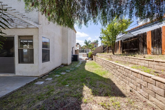 Detail Gallery Image 27 of 29 For 22532 Naranja, Moreno Valley,  CA 92557 - 4 Beds | 2/1 Baths