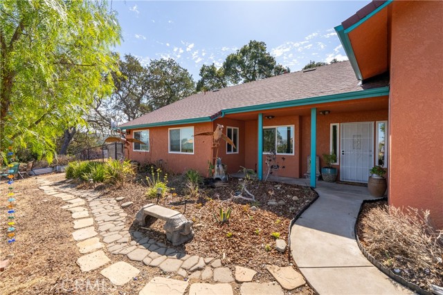 Detail Gallery Image 9 of 75 For 10755 Santa Ana Rd, Atascadero,  CA 93422 - 5 Beds | 3/1 Baths