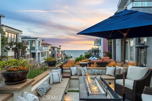 Detail Gallery Image 61 of 66 For 215 19th St, Manhattan Beach,  CA 90266 - 4 Beds | 5 Baths