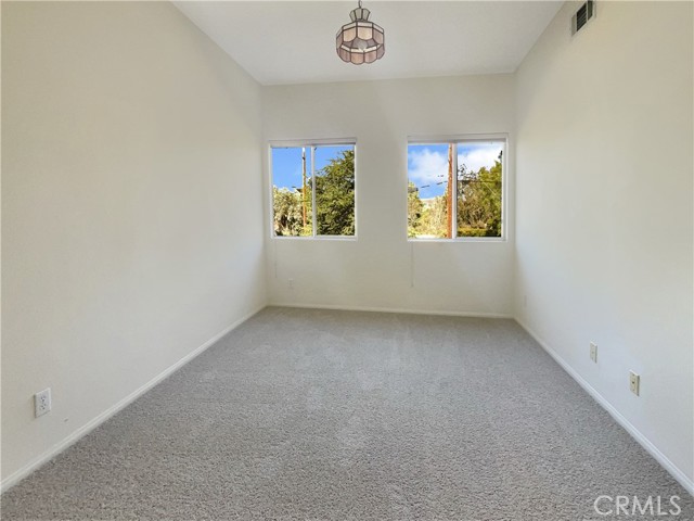 Detail Gallery Image 14 of 22 For 272 Manzanita Ln, Thousand Oaks,  CA 91361 - 4 Beds | 3 Baths