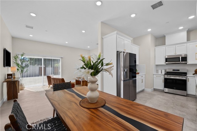 16360 Parthenia photo 55