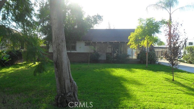 3686 Farnham Pl, Riverside, CA 92503