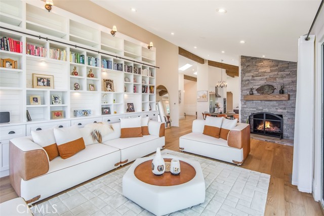 2 El Concho Lane, Rolling Hills CA: https://media.crmls.org/medias/5a6dbcf8-b3e3-4bc2-89cc-15de2885d5bb.jpg