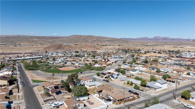 Detail Gallery Image 23 of 25 For 571 Lillian, Barstow,  CA 92311 - 3 Beds | 1 Baths