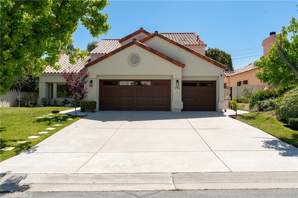 756 Cedar Point Place