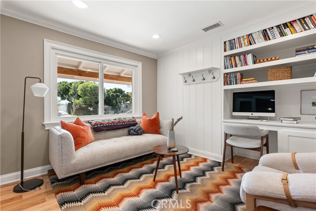 Detail Gallery Image 27 of 31 For 8844 Villanova Ave, Los Angeles,  CA 90045 - 5 Beds | 4 Baths