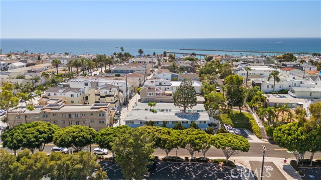 Detail Gallery Image 22 of 23 For 3205 Bayside, Corona Del Mar,  CA 92625 - 2 Beds | 1 Baths