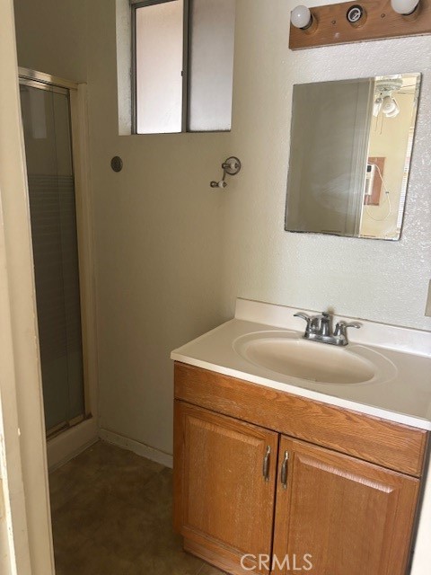 Detail Gallery Image 8 of 9 For 111 N Victoria Ave, Corona,  CA 92879 - 2 Beds | 1 Baths