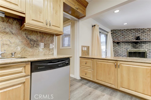 Detail Gallery Image 21 of 64 For 3352 Montrose, La Crescenta,  CA 91214 - 3 Beds | 3 Baths