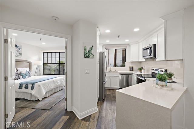 Detail Gallery Image 4 of 31 For 26701 Quail #143,  Laguna Hills,  CA 92656 - 2 Beds | 2 Baths