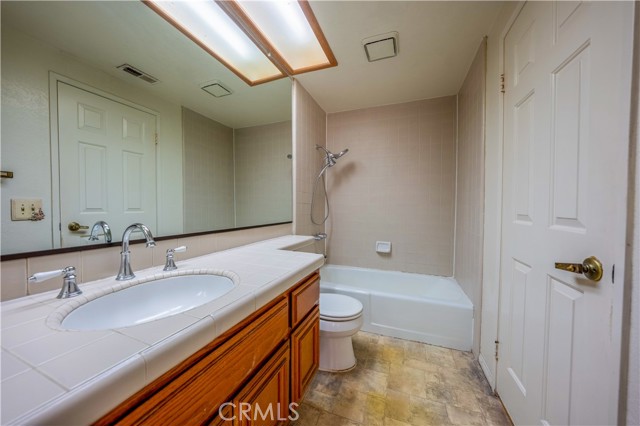 1133 Promontory Place, West Covina CA: https://media.crmls.org/medias/5a71f416-ffa5-4bc1-8113-dae1a310d2e6.jpg