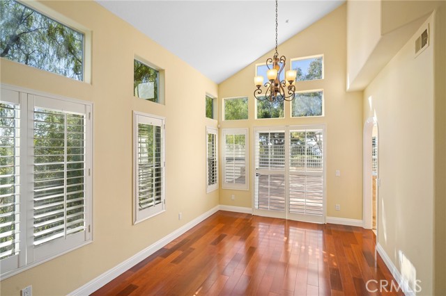 Detail Gallery Image 8 of 46 For 983 Calle Amable, Glendale,  CA 91208 - 4 Beds | 3 Baths