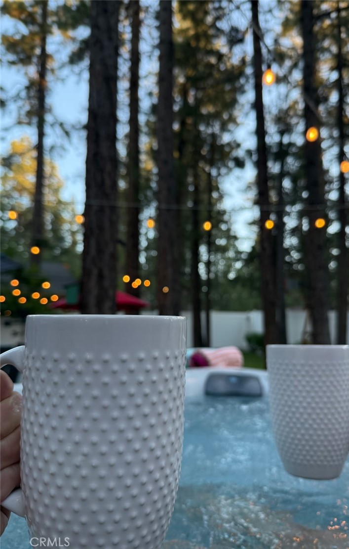 https://media.crmls.org/medias/5a746538-757a-483c-9486-84c3f9ee80aa.jpg?preset=X-Large