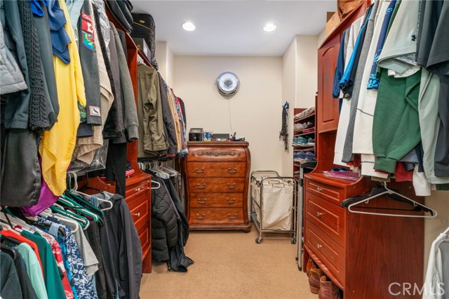 1033 Kimbark Avenue, San Bernardino CA: https://media.crmls.org/medias/5a74e854-4caf-4601-a65f-ac62173bcde3.jpg