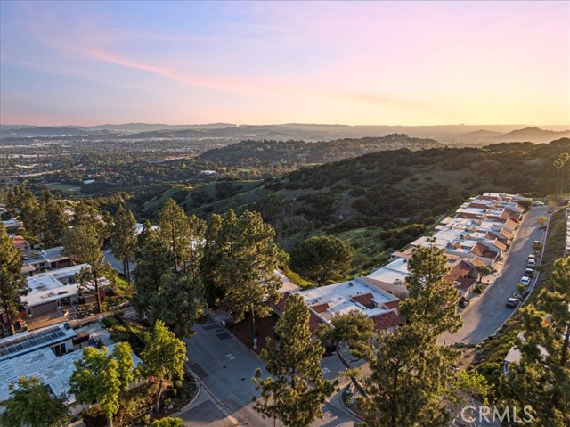 Detail Gallery Image 2 of 41 For 804 W Highpoint Dr, Claremont,  CA 91711 - 2 Beds | 2 Baths