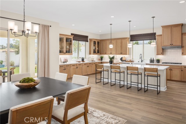Detail Gallery Image 2 of 17 For 1442 Moore St, Redlands,  CA 92374 - 5 Beds | 1/1 Baths