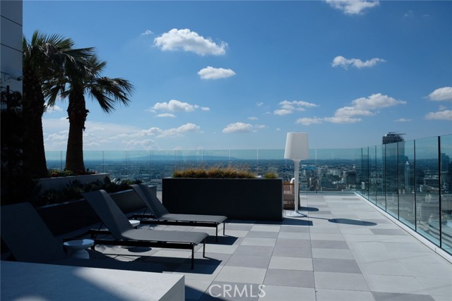 Detail Gallery Image 11 of 20 For 400 S Broadway #1012,  Los Angeles,  CA 90013 - 1 Beds | 1 Baths