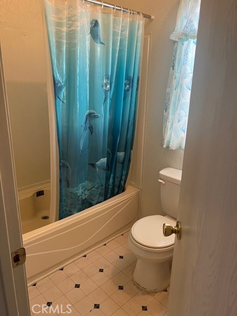 Detail Gallery Image 9 of 17 For 8811 Canoga Ave #334,  Canoga Park,  CA 91304 - 3 Beds | 2 Baths