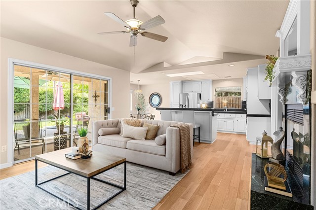 12 Smith Brothers Court, Chico CA: https://media.crmls.org/medias/5a766b94-00b7-4a24-a3f4-339895b68f11.jpg