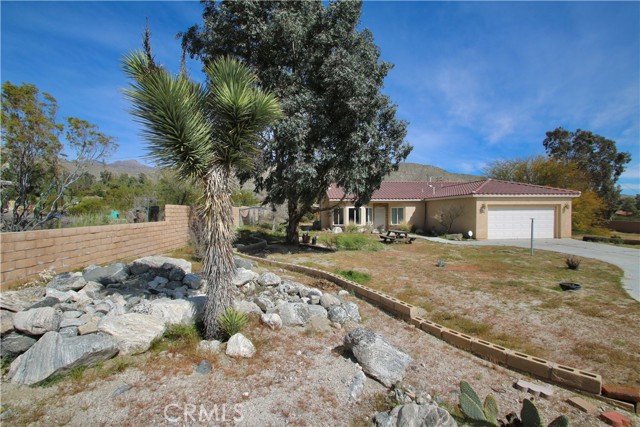Detail Gallery Image 1 of 49 For 49552 Recuerdo Ln, Morongo Valley,  CA 92256 - 3 Beds | 2 Baths