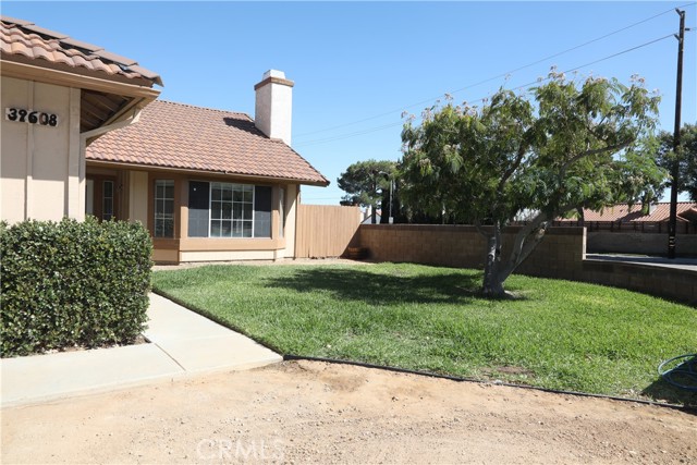 Image 2 for 39608 Dover Dr, Palmdale, CA 93551